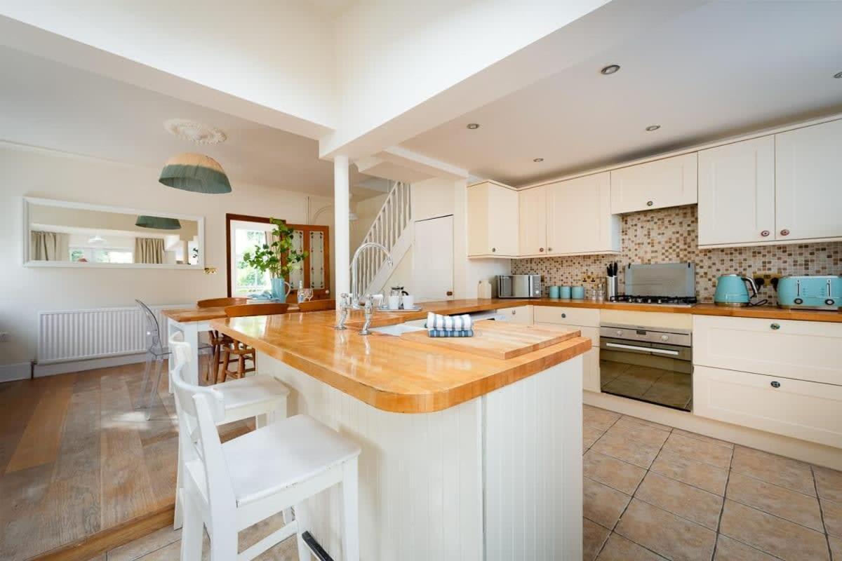 Peaceful Oasis 3 Beds House With Garden And Parking Holiday home Cambridge (Cambridgeshire)