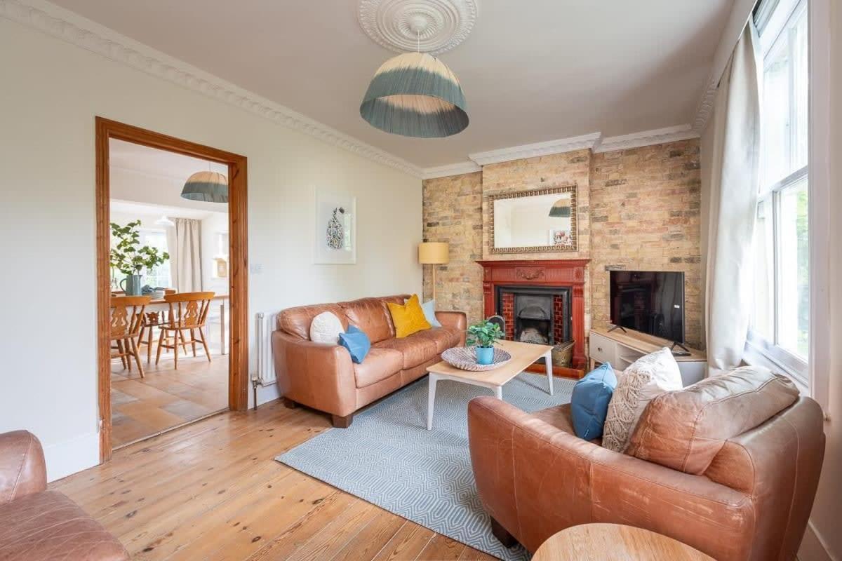 Peaceful Oasis 3 Beds House With Garden And Parking Ferienhaus CBG